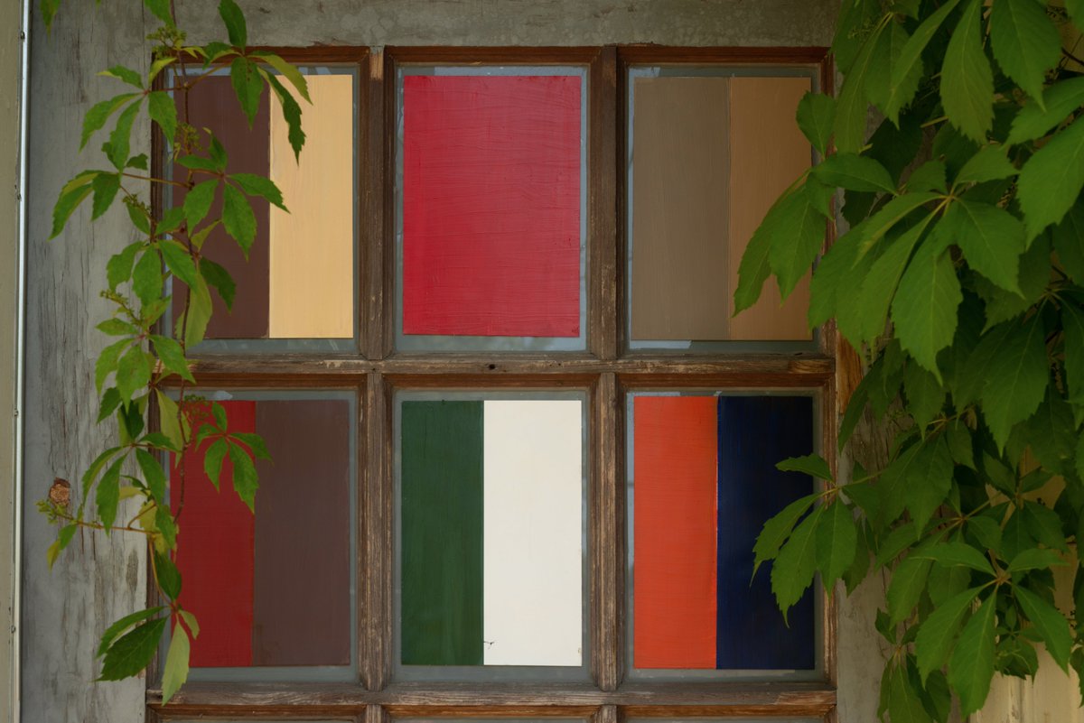 TheUnionGallery's tweet photo. On view as part of #NextDoorYGK co-presented by @SkeletonPark and Union Gallery—Erika Olson, 'Neighbourhood Designer Colour Collection'

Visit https://t.co/K4qexyGN9O or follow us on Instagram/Facebook for more info about Next Door and Erika's work

#QueensUG #SPAF2020 #YGKarts https://t.co/29ReDRmBan