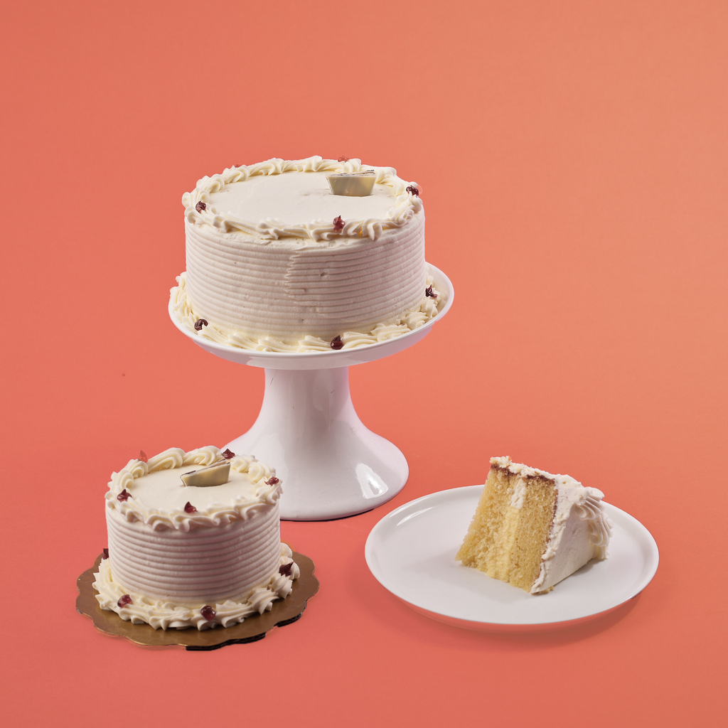 Get our manhttan cake, full size or mini, on <a href="/goldbelly/">Goldbelly 🚀</a> today! Get yours here: soo.nr/jTB5