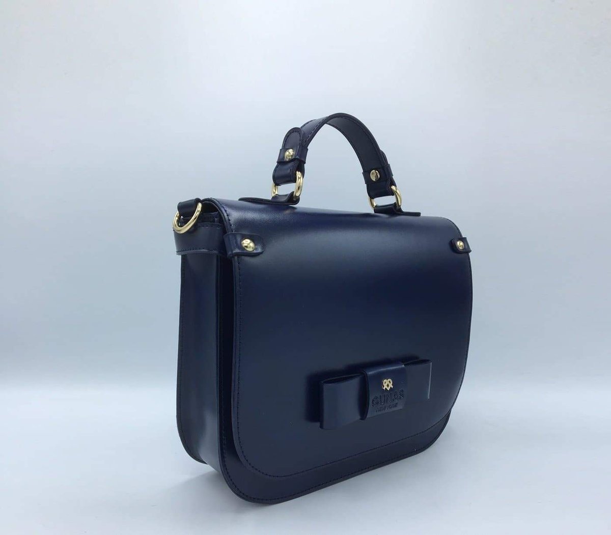 DrFashionUSA's tweet image. RIDLEY PE GUNAS NEW YORK BAG
Beauty is an attitude.

drfashionstore.com/collections/ba…👈

The upgraded Premium Ridley Cross-body bag is an audacious addition to our limited release premium collection

#introfashion #basicoutfit #simpleoutfits