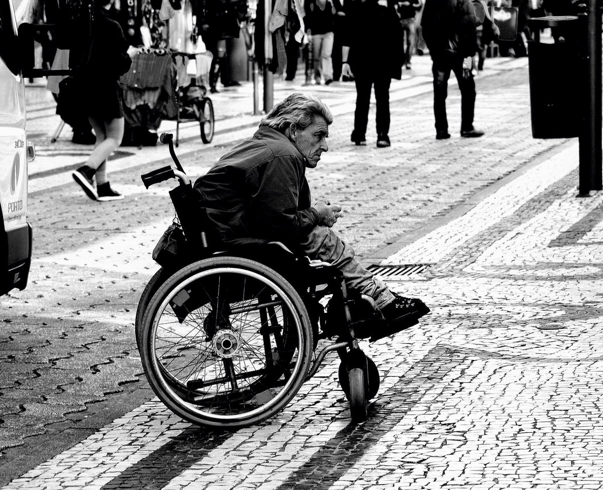 MrNunoCarvalho's tweet photo. Feeling Porto
@StreetPhotosBW
β’
β’
β’
#visitporto #porto #fotografia #photoshoot #blackandwhitephotography #photography #PEOPLENow #peoplefirst #porto #photooftheday #blackandwhitephotography #photographer #worldphotographyday #canon #streetphoto #captureyourpulse https://t.co/cNbBUhnMbT