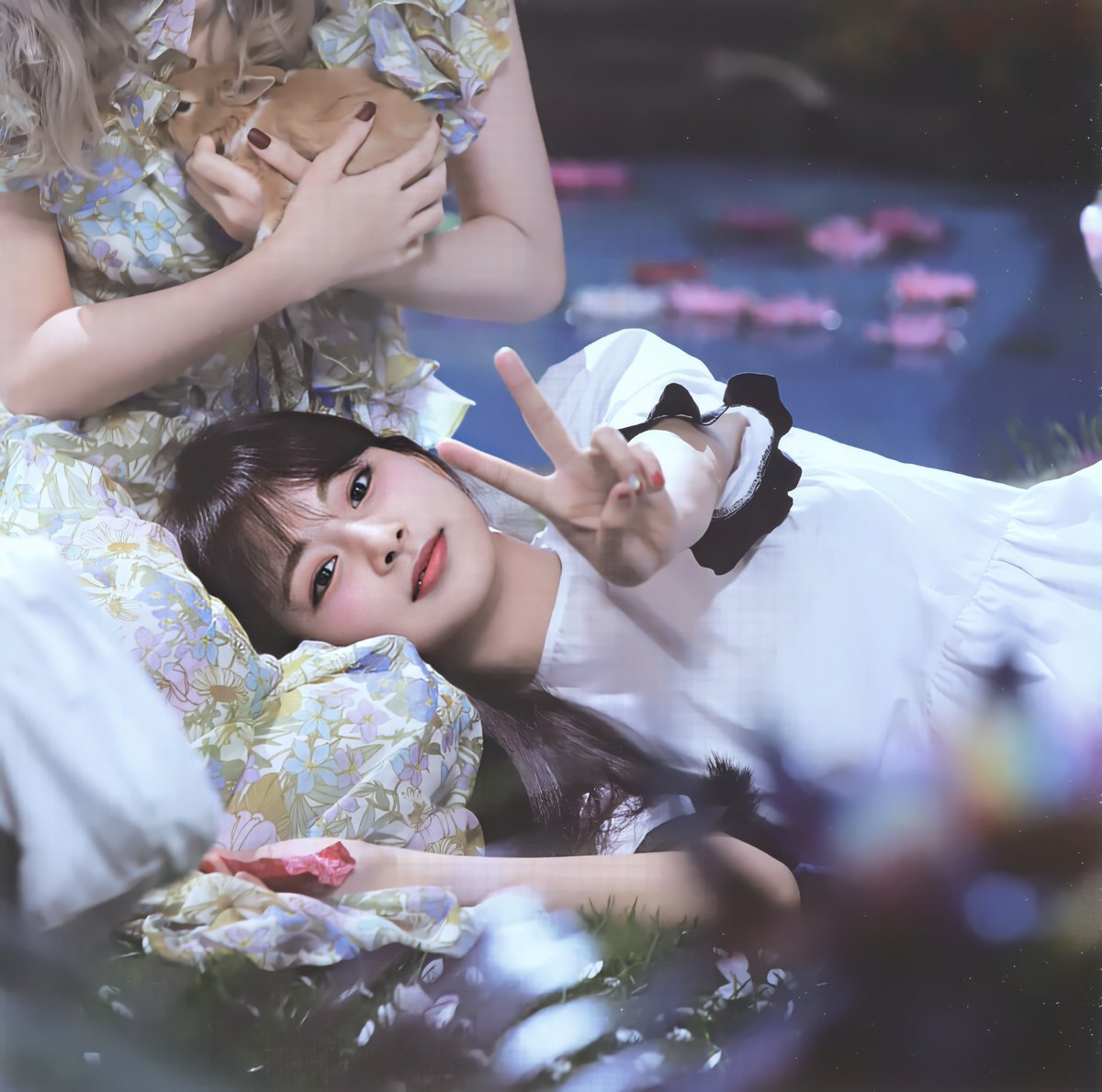 Once_dre's tweet photo. TWICE MORE&amp;MORE Monograph Scan DahChaeTzu

I used:
•Adobe Photoshop
•Movavi Photo Editor

#movavi #AdobeEnhance
#TWICE #MOREandMORE 
@JYPETWICE https://t.co/7t2nPSXq2Z