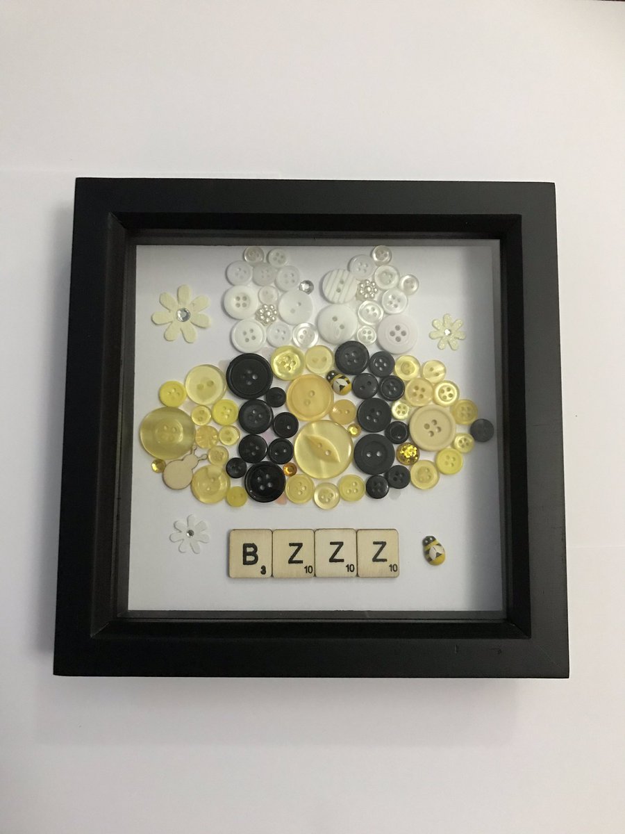 frames_box's tweet photo. Little busy bee... 🐝 #Craft #Giftideas #Bees #Boxframes https://t.co/a6BpYRbbwX