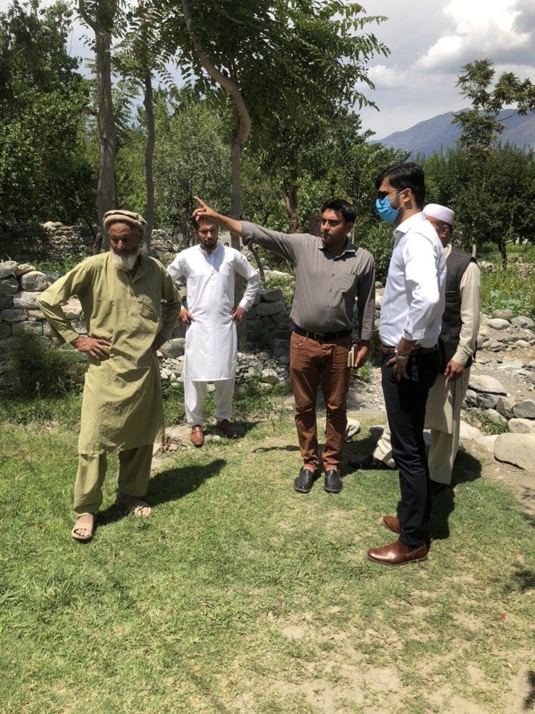 AJuglote's tweet image. Serving the people of District Gilgit is the aim of #TeamGilgit under the guidance of DC Gilgit.

AC Juglote and his team visiting field to address the greviances of the habitants of Juglote (Sai)
#GilgitAdmin is at work for people
@DCGILGIT