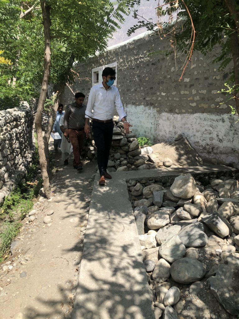 AJuglote's tweet image. Serving the people of District Gilgit is the aim of #TeamGilgit under the guidance of DC Gilgit.

AC Juglote and his team visiting field to address the greviances of the habitants of Juglote (Sai)
#GilgitAdmin is at work for people
@DCGILGIT