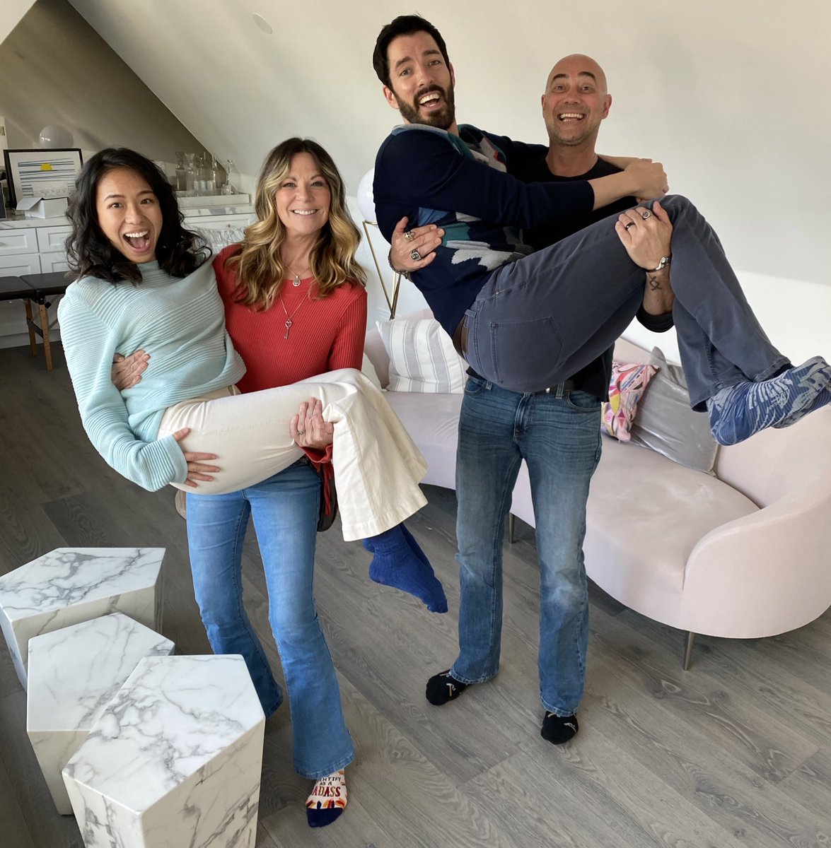 Just the kind of medicine we could all use right now. We hung with Mo Collins and Alex Skuby At Home (before we had to isolate!) to chat about love, DIY, comedy &amp; Walking Dead stuff. New episode: 
Apple.co/athome
.
.
#athomepodcast #home #comedy #love #ftwd #walkingdead