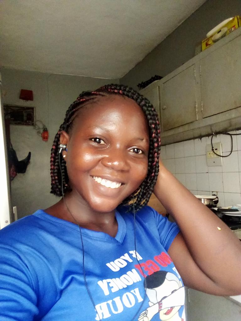 Funkstobs's tweet photo. @philip_george70 #smilingchallenge
I try small sha https://t.co/GEzHQl824R
