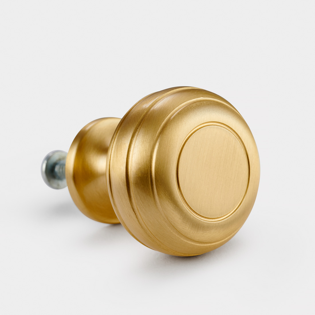 Pushkahome's tweet photo. Wishing this was my dressing room! We love what you have done @the_house_acc
#pushkahome #dressingroom #dressingroomideas #floortoceilingwardrobes #brassknobs #brasshandles #goldhandles #goldknobs #bedroom #wardrobehandles #brasshardware #collectabledesign #designerwardrobe https://t.co/iQqfOUyOZ7
