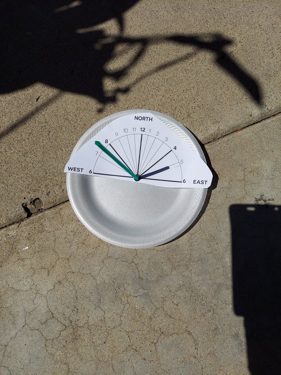 Checking out our sundials Summer Enrichment @ChaseTigers <a href="/CajonValleyUSD/">CajonValleyUSD</a> <a href="/BHandley4/">Brian Handley</a>