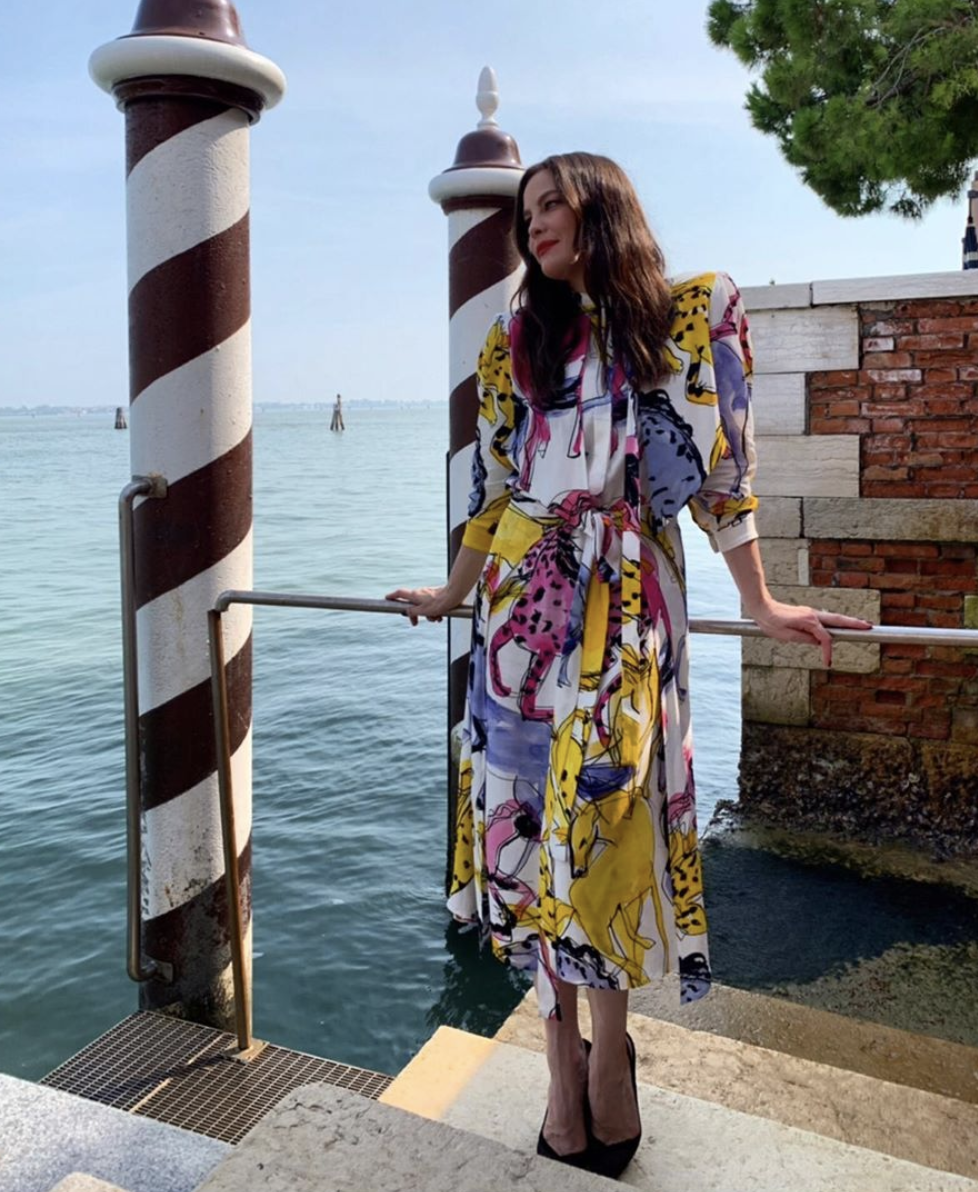 As requested by  @ActuallyRafa, the cast of  @911LoneStar as fish: a thread.