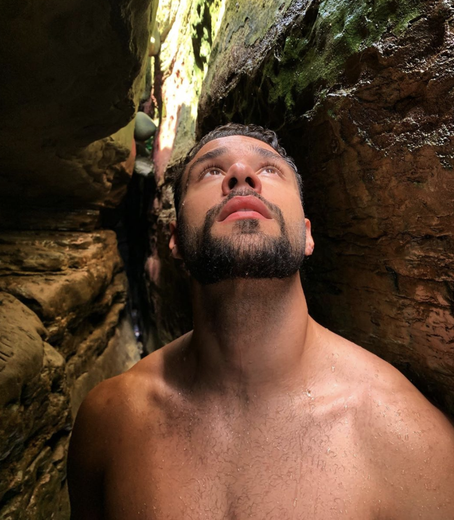 As requested by  @ActuallyRafa, the cast of  @911LoneStar as fish: a thread.