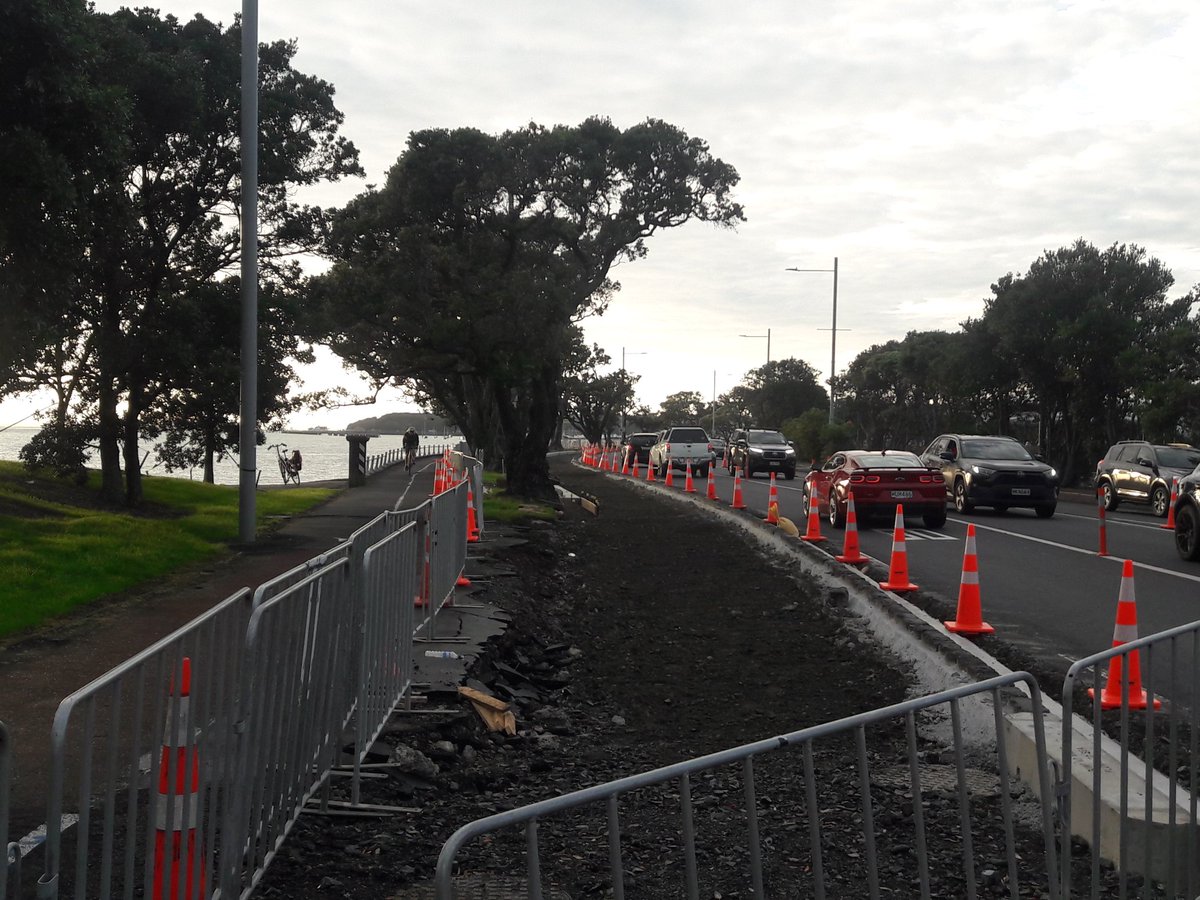 Construction underway along Tamaki Drive. Goodbye shared-use pavement. Hello dedicated spaces for walking, cycling/scooting and driving :)
<a href="/BikeAKL/">Bike Auckland</a> <a href="/GreaterAKL/">Greater Auckland</a>
#Auckland #design #inclusive