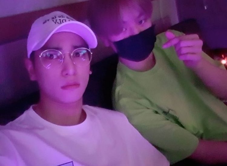 bae173arg's tweet photo. [INSTAGRAM] 200718

Actualización de Hangyul en su cuenta personal de Instagram.

“Por favor mira acá~~~😳😳”

Cred: lee_gyul_gyul
Trad: H&amp;D Argentina

#HnD #MBKBOYS
#이한결 #LEEHANGYUL
#남도현 #NAMDOHYON
#SOULMATE #SOUL #GOODNIGHT https://t.co/ms1SD1B2XE