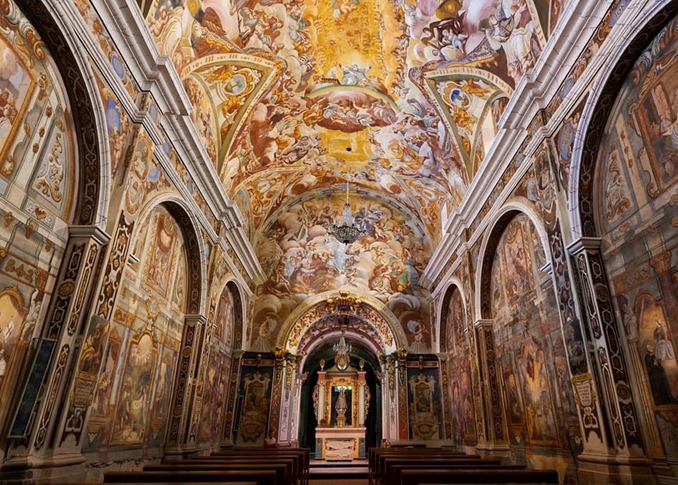 AltMaestrat's tweet photo. 💚 Experiencias #AltMaestrat | La Ermita de l’ Avellà en #Catí 
Uno de los lugares más impresionantes de la zona, la también conocida como ‘Capilla Sixtina del Maestrat’ #HumanLand #MediterráneoenVivo #TurismoResponsable https://t.co/1stSMSCwwH