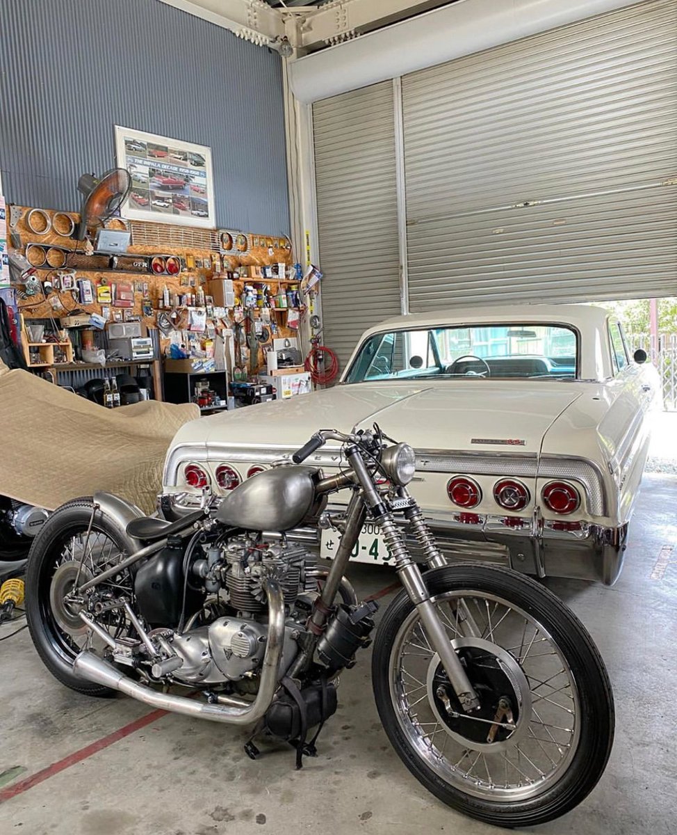 LowbrowCustoms tweet picture