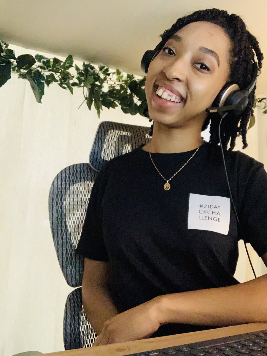 blktechgal's tweet photo. I found #careerkarma 
* Did the #21ckchallenge 
* Dropped out of college 
* And now completed my 1st day at #kenzieacademy
Excited to become a #softwareengineer who is informed of the design experience. Hey 2020, you can’t stop me ✊🏽🗣. https://t.co/nfDl1U05Mo