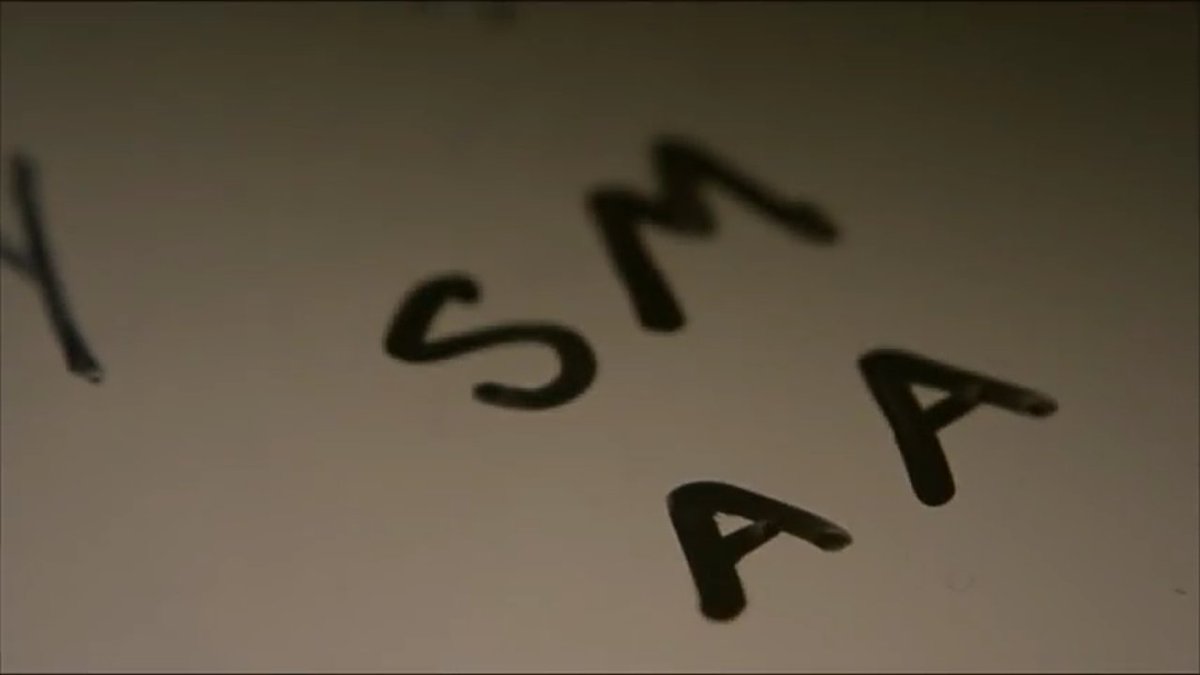 wolfieshelp's tweet image. psicólogo: uma imagem não pode te abalar tanto

a imagem: