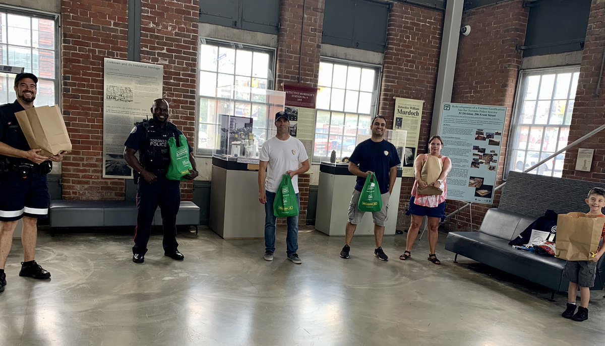 Thank you to the team at 51 Division and my son Miles for a great event today. With the hard work of Leslie and Ian among others we were able to hand out safety supplies to youth around 51 Division. Keep up the great work. <a href="/TPAca/">Toronto Police Association</a> <a href="/TPS51Div/">51 Division</a> <a href="/COPSandKIDSca/">ProAction Cops & Kids</a>