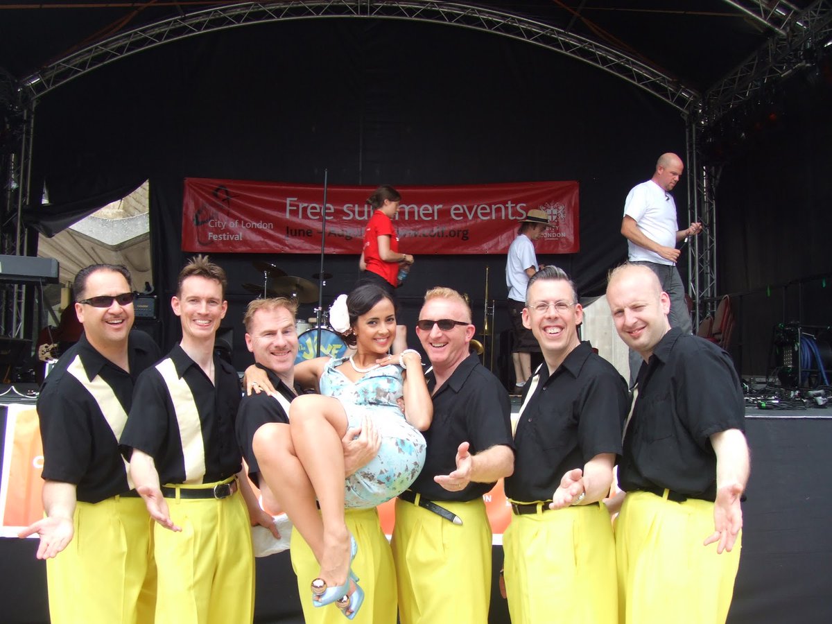 RebeccaGrant4's tweet photo. Honoured to be on the #jivestream tomorrow with my brothers of jive. Wos coming to this virtual party. I wanna see all of you! 😘😘😘 https://t.co/2sWcZVBO88