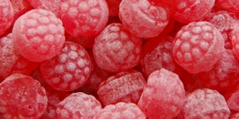 Конструктор мячики-ёжики. Конфеты кремлина кремлинка вишенка. Мармелад фигурный. Конфеты с малиной. Атаг мармелад.