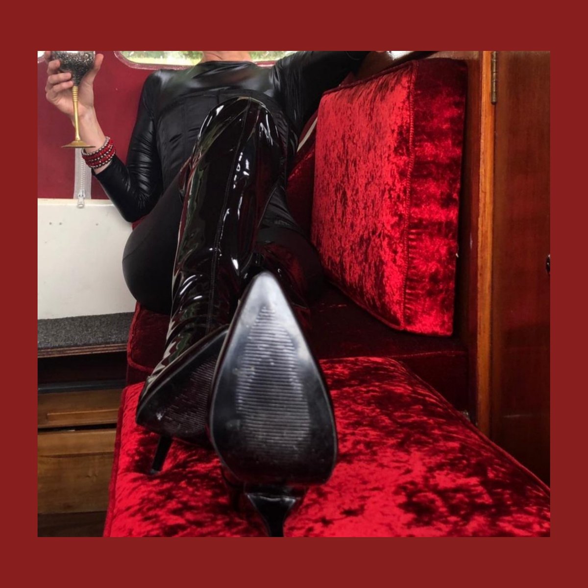 HouseOfCommand's tweet photo. #HouseOfCommand #EmbraceYourInnerSubmission #SubmissiveTraining #Onlinecoaching #DominantFemale #YesMistress #Goddess #Beyourtrueself https://t.co/gKM7rcaaCd