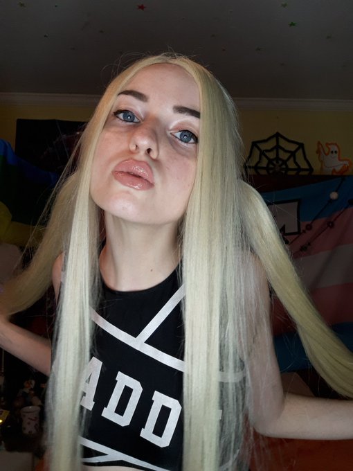 1 pic. My mouth is open and ready for big daddy dicks ???♂??

(P.S I have a new *free* video on Pornhub