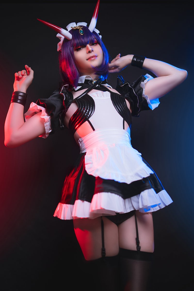 Sneaky's tweet photo. Shuten Douji Maid 👀
Makeup: @estherlynnhhj 
📸: @squarenoodles https://t.co/sWM448IU94