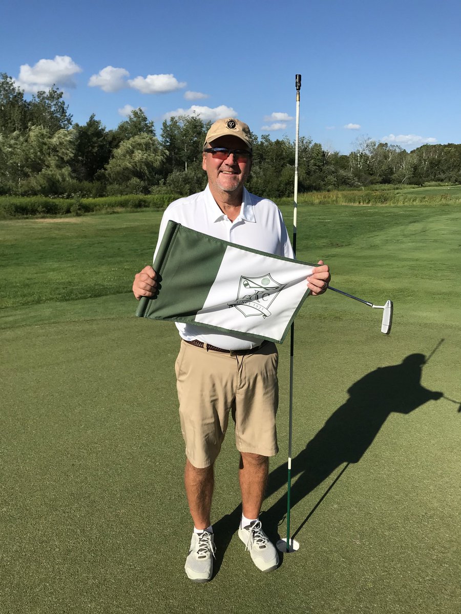 leeleks's tweet photo. Hey ⁦@28CJohnson⁩ thanks to you, the staff and the pro for another great tournament. Miss you guys. PS put this flag on my bill - it came home with me https://t.co/pR9CRPM3DC