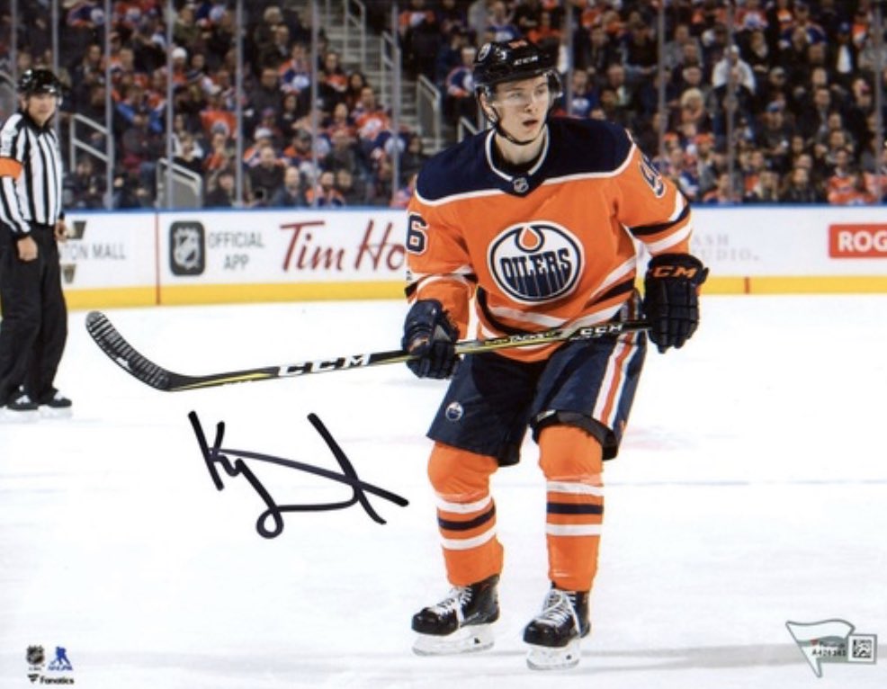 Goal by the Little Moto that could. Newly signed 8x10s by Kailer Yamamoto #kailer #killer #gooilersgo #nhl #oilers