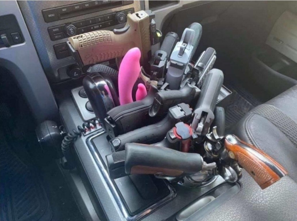 Jkampanos's tweet photo. How I picture @StrokerAceKid car on any given ride. https://t.co/1Jl7hIuFj8