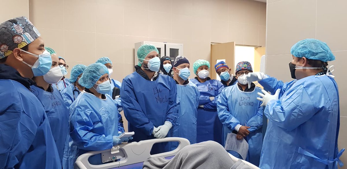 HGMonteSinai's tweet photo. La profesión médica requiere de un proceso continuo de planificación, retroalimentación y aprendizaje. En todos nuestros servicios contamos con equipos de especialistas que trabajan coordinadamente para brindar el tratamiento adecuado para cada paciente. #SaludParaTodos https://t.co/rjddN8PPHn