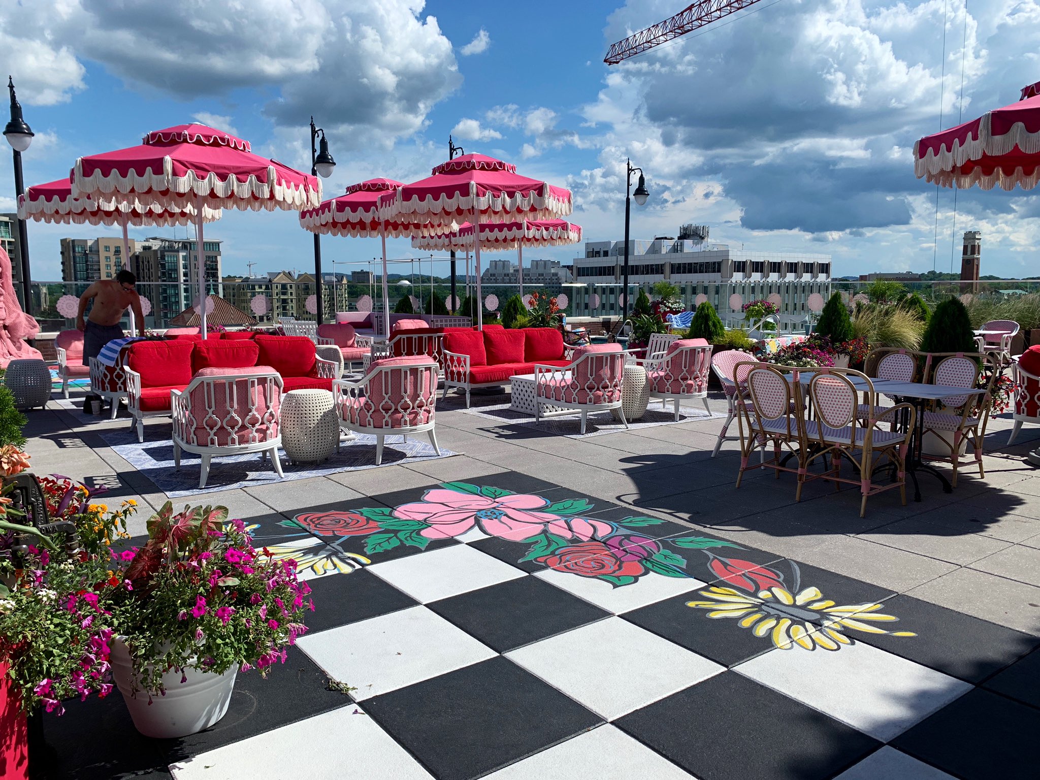 Nashville Tennessee On Twitter White Limozeen A Dollyparton Inspired Rooftop Bar Just Opened Up On Top Of Nashville S Graduate Hotels And It S Looking Pretty Fab Https T Co 2xjrdzjewj