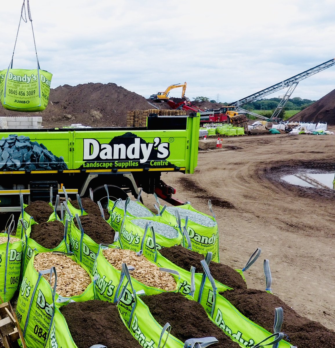 AdamDandy's tweet photo. We are spreading our wings at https://t.co/lwAG0sSpmB and now offering free local delivery of our Landscape Products to all customers in Manchester, Liverpool & Warrington! #Topsoil #Gravel #Bark #Sand #Sleepers #Turf #GrassSeed #Cement #Paving #PlayBark #PlaySand #BuildingSand https://t.co/zkDxsRyGwL