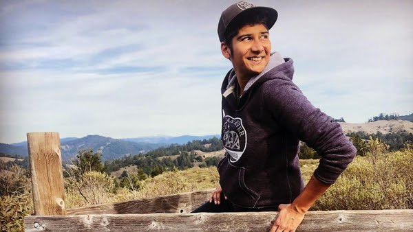 ICYMI: @chefpmistry joins @fwscout on Speaking Broadly to discuss pressing topics of the day: gentrification, pay inequity, intersectionality, and visions for a more equitable world.

Listen now: heritageradionetwork.org/podcast/preeti…

Thanks to <a href="/redclayhotsauce/">Red Clay Hot Sauce</a> for supporting this episode!