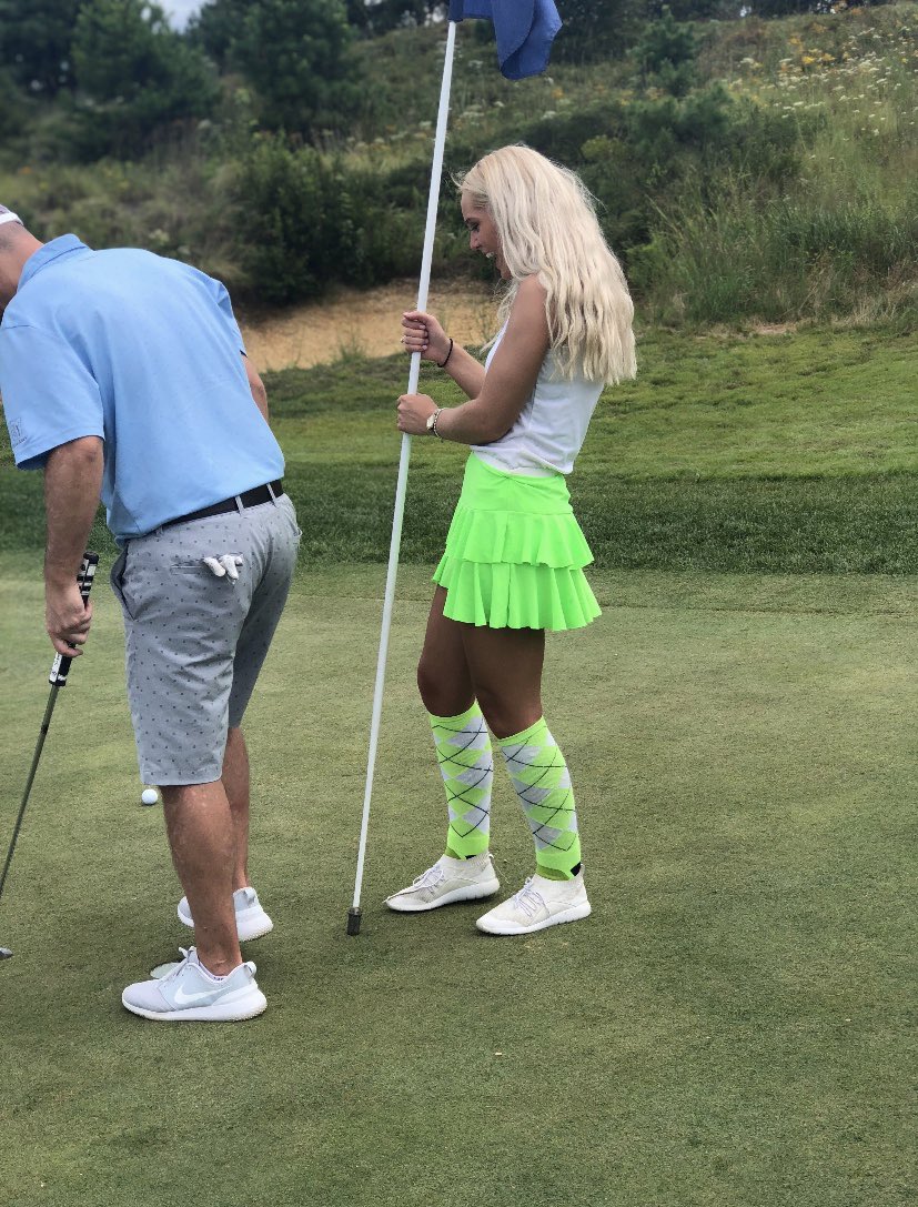 GreenGirls_Golf's tweet photo. Another great 👍 day of fun in the sun ☀️ with a few golfers 🏌️‍♀️and the Green Girl  @blueheronpines #greengirlsgolf https://t.co/K42YfanZTV