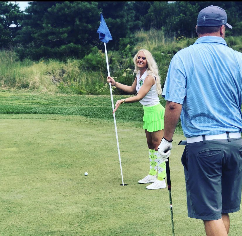 GreenGirls_Golf's tweet photo. Another great 👍 day of fun in the sun ☀️ with a few golfers 🏌️‍♀️and the Green Girl  @blueheronpines #greengirlsgolf https://t.co/K42YfanZTV