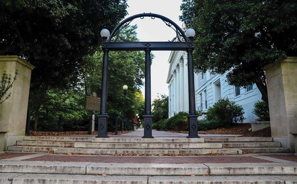 SophFierce's tweet photo. Ever walk into a place and it just feels racist? #WelcomeToUGA #UGA #Athens https://t.co/GFT3Hd3Cac