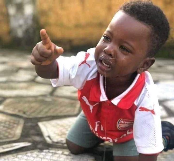19peperdem's tweet photo. Nengi pls give Ozo your pant to wear , because na wetin remain  #BBNaija https://t.co/ubFHKOYIU6