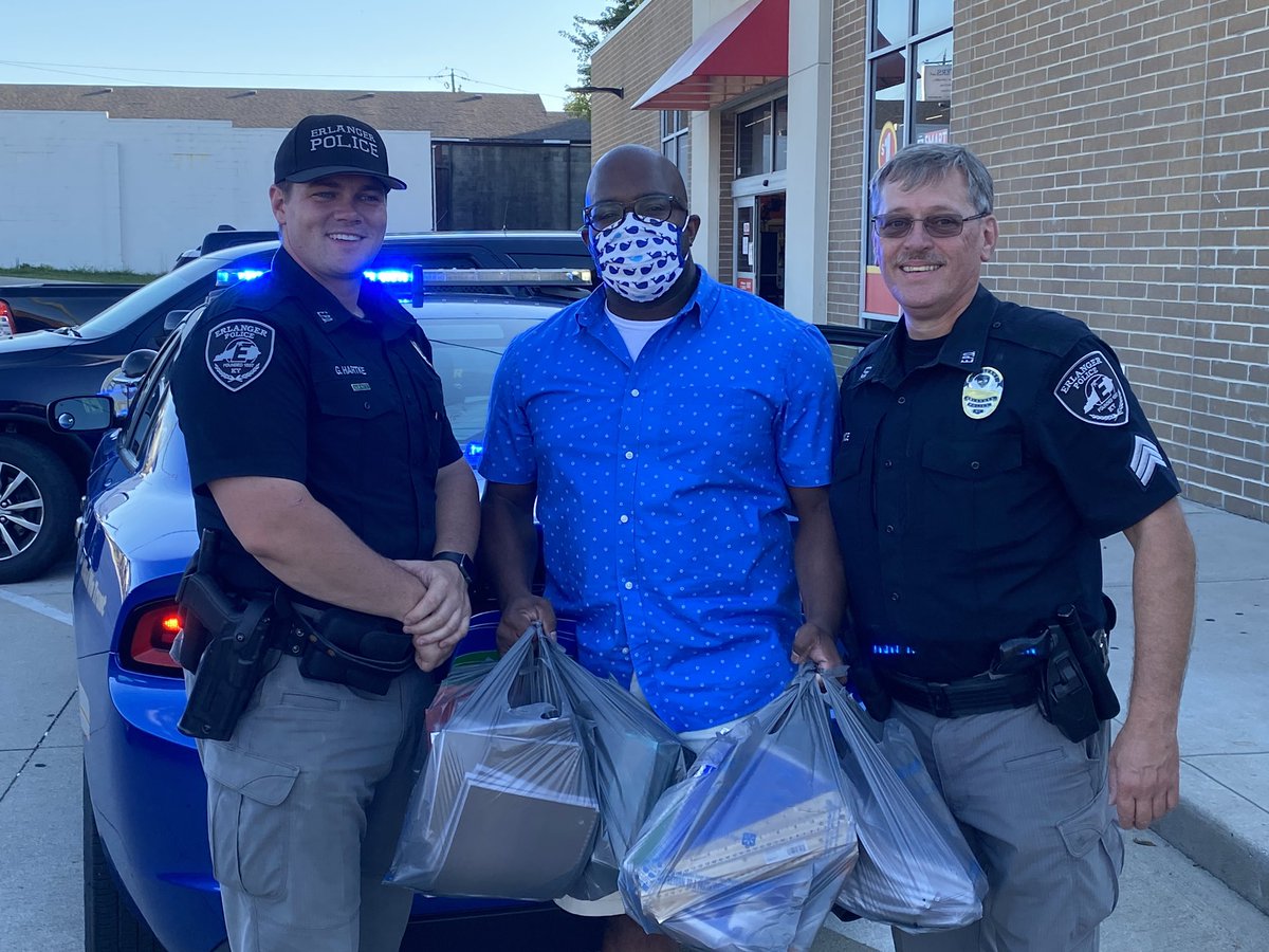 malcolm_talks's tweet photo. Big thanks to the Erlanger/Elsmere Police Department for stuffing their cruisers with school supplies for our city kids. Whether they’re in school or virtual this year, they need the tools to succeed. #kentucky #kentoncounty #erlanger #elsmere https://t.co/kIYa7rx5TD