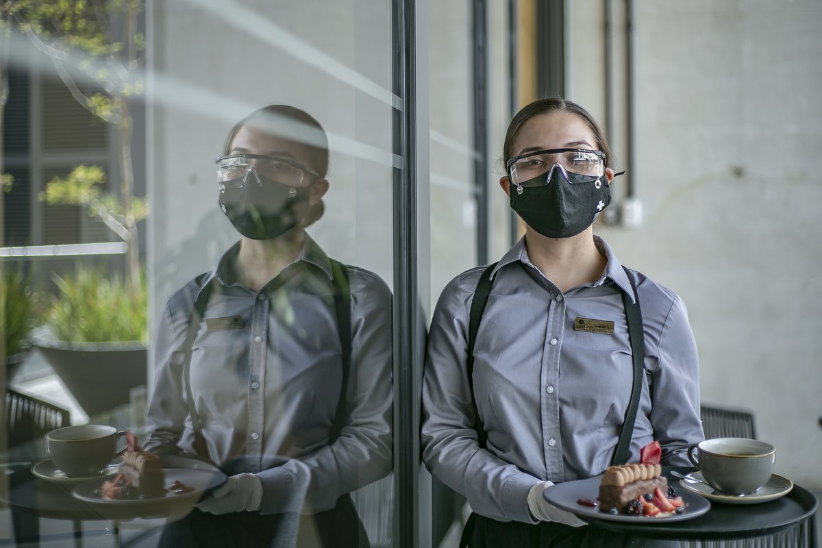 GermanRalis's tweet photo. La reactivación gradual de la economía turística de nuestro estado debe priorizar la salud de las personas. Por eso, sin importar el tamaño del hotel se deben de respetar aforos, colocar puntos de revisión de temperatura y aplicación de medidas preventivas en los accesos. https://t.co/MqB8HOn7PQ