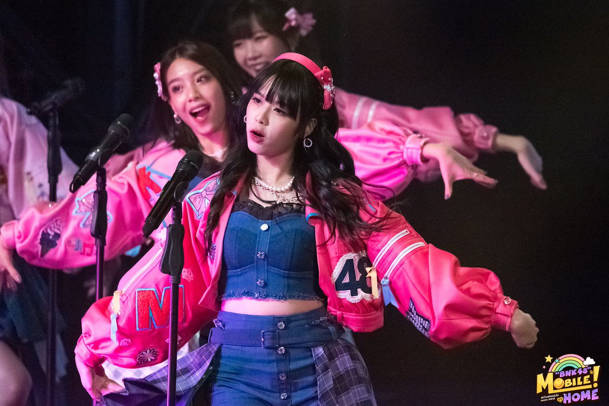 MOBYE_Fanbase's tweet image. We use to laugh about the things 
That no one else would find funny
Just you and me when nobody&apos;around.
🎵🎶🎵🎶🎵🎶🎵🎶🎵🎶🎵🎶
#MobileBNK48 #BNK48🥰🥰