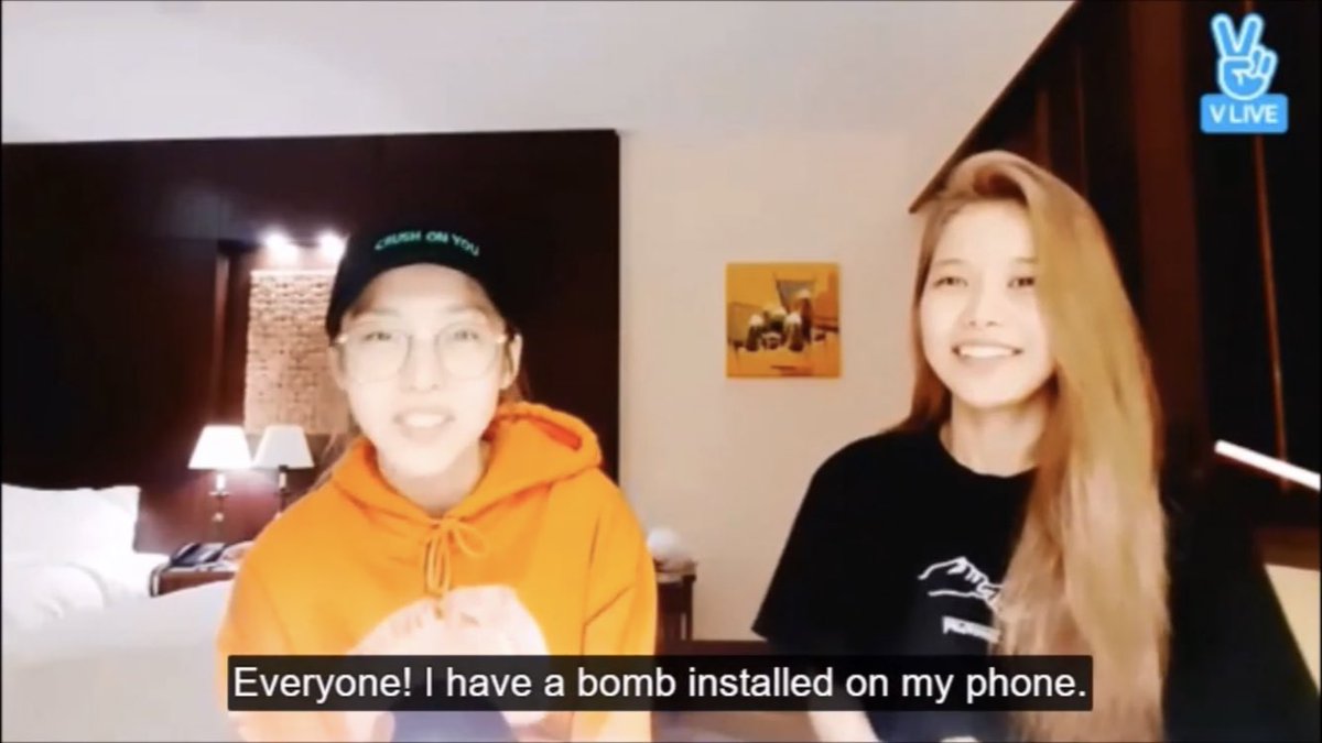 Ojala fueran subtitulos falsos, pero Moonbyul hasta la grabo