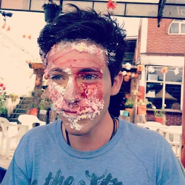 seaveyxleyva's tweet photo. RT porque este ángel está cumpliendo 24 años :')

#HBDAlonso
#HappyBirthdayAlonso https://t.co/gEVT9bdU21