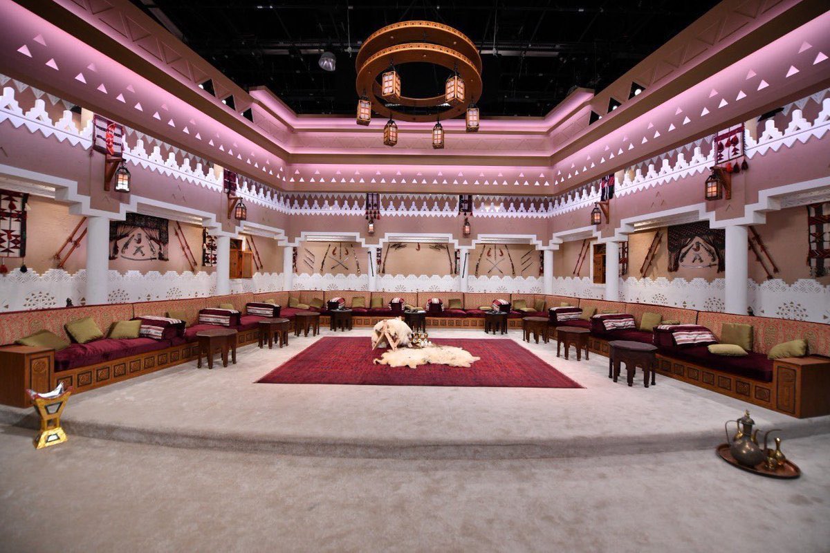 ganem_q's tweet photo. يعود برنامج #الديوانية يوم الاحد القادم ثالث ايام عيد الاضحى المبارك الموافق ٢ اغسطس ٢٠٢٠م عند الساعة ١١ مساء بشكل يومي عبر القناة الرياضية السعودية 1
#نعود_بحذر 
#الدوري_السعودي_للمحترفين
#القنوات_الرياضية_السعودية https://t.co/zzfmySOdNL