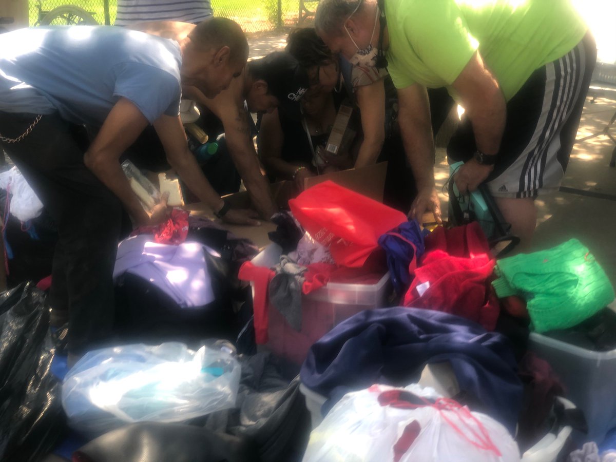 mercy_mobile's tweet photo. Food, clothing and supplies being delivered by the Mercy Mobile https://t.co/B5drUDozWh