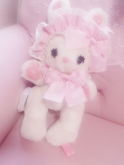 GRGRRRGGRGGGGRRRRGRGRR WOOF BARK SNARL WHY ARE YOU THAT CUTE