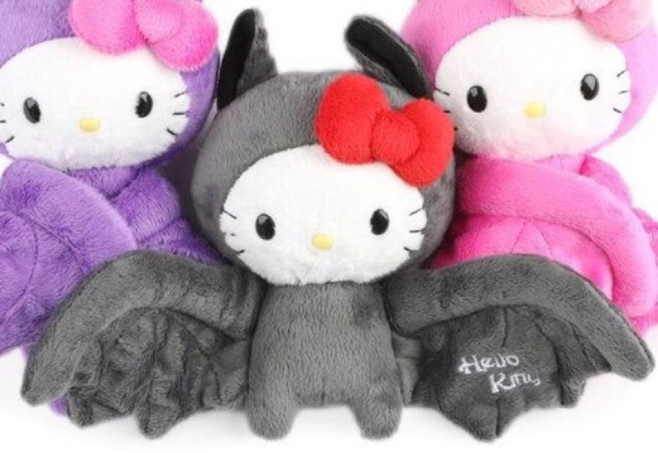 HELLO KITTY BATS GRRRR