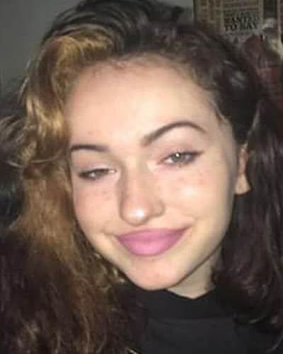 StacoS's tweet photo. HAVE YOU SEEN ME?

NAME: Sophia Mullaney
MISSING FROM: Whitefield, NH
POSSB TRAVEL LOC: Northern Mass
AGE: 14yo
RACE: White
HEIGHT: 5'1"
WEIGHT: 100 lbs
OTHER: has braces on her teeth - Alias last names: Sanborn or Sverker.
 
(via @MissingKids) https://t.co/uTU20kuRQ5