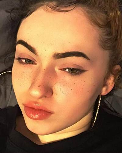 StacoS's tweet photo. HAVE YOU SEEN ME?

NAME: Sophia Mullaney
MISSING FROM: Whitefield, NH
POSSB TRAVEL LOC: Northern Mass
AGE: 14yo
RACE: White
HEIGHT: 5'1"
WEIGHT: 100 lbs
OTHER: has braces on her teeth - Alias last names: Sanborn or Sverker.
 
(via @MissingKids) https://t.co/uTU20kuRQ5