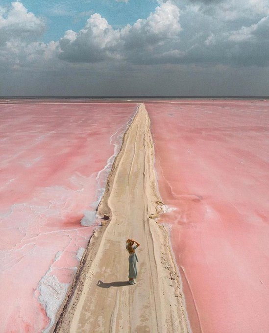 &iquest;Sab&iacute;as qu&eacute;?👀  Las Coloradas en Yucat&aacute;n tiene el agua de este color debido a unos microorganismos llamados<a href="/tag/somosrotamundos"class="tags"><span>#somosrotamundos</span></a><a href="/tag/viajadiferente"class="tags"><span>#viajadiferente</span></a>