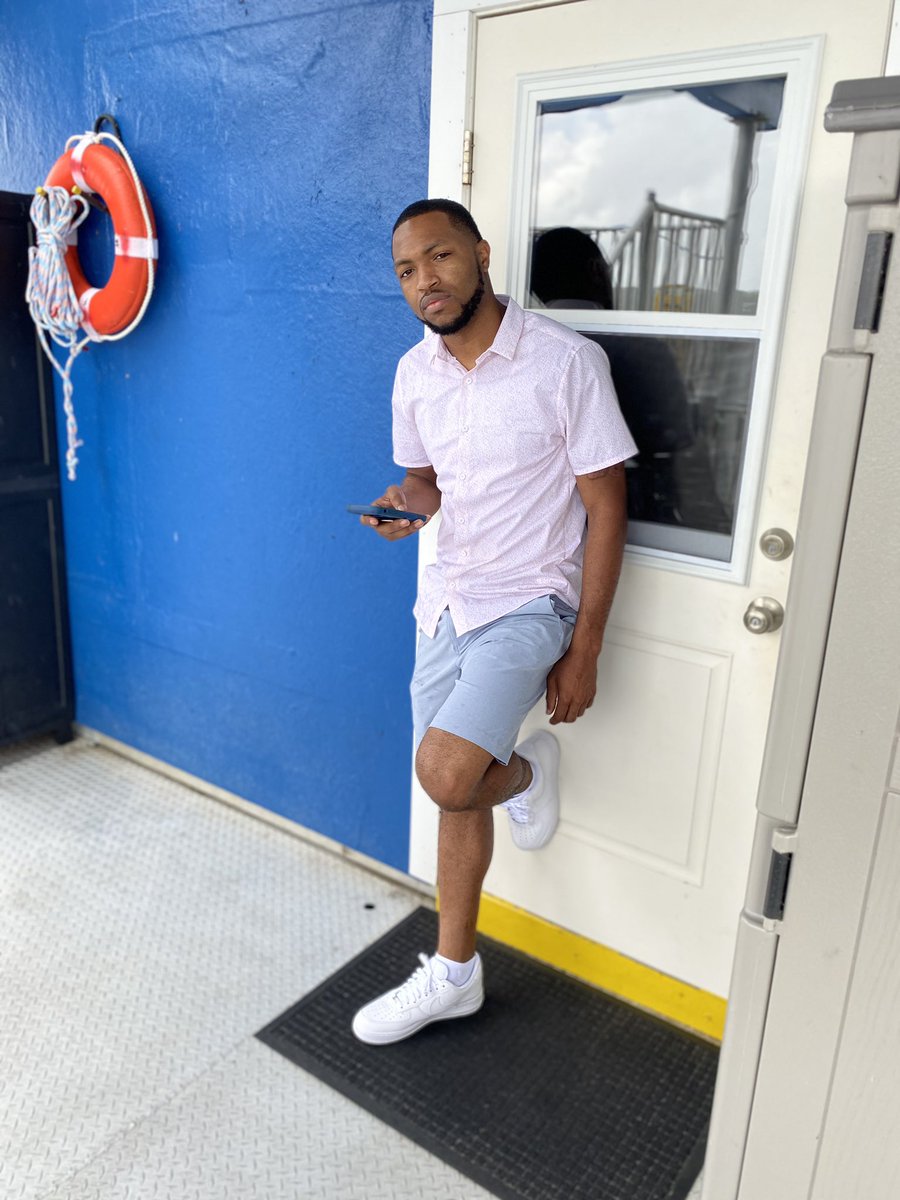 TakeoffQuan601's tweet image. It’s Easy To Slip🧼 #PlainAndSimple 🚀